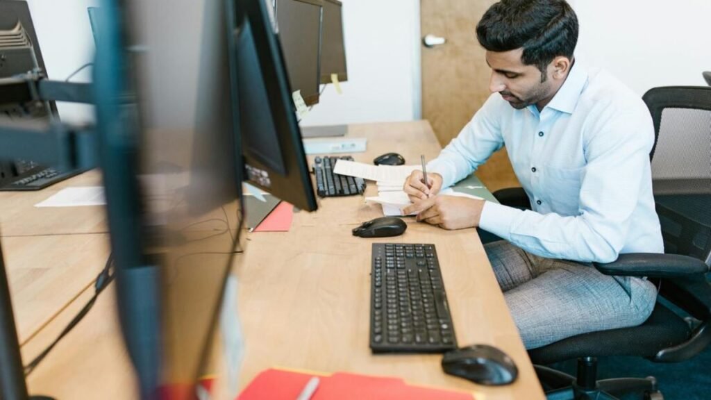 Helper Jobs India 2026 – Factory, Warehouse, Office, Hospital, Mall, Construction & Shop Helper Vacancies Helper Jobs India 2026 – Factory, Warehouse, Office, Hospital, Mall, Construction & Shop Helper Vacancies